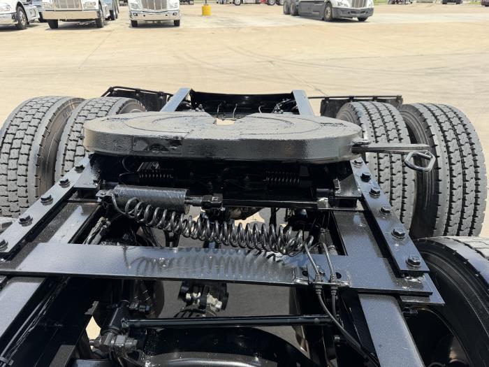 2021 Peterbilt 579-13