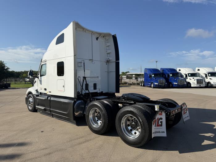 2022 Peterbilt 579-2