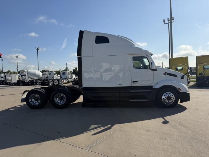 2022 Peterbilt 579-5