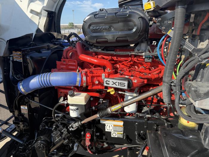2022 Peterbilt 579-16