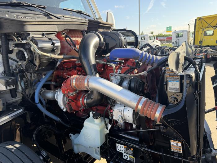 2022 Peterbilt 579-18