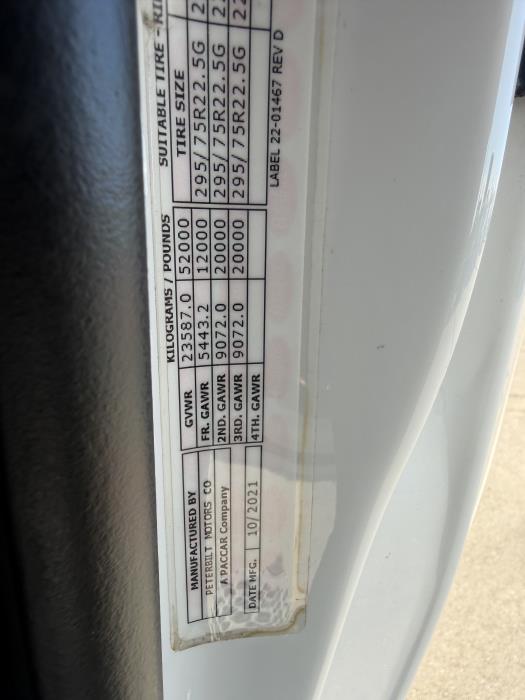 2022 Peterbilt 579-25