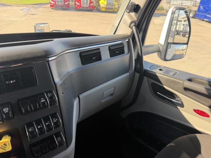 2022 Peterbilt 579-35