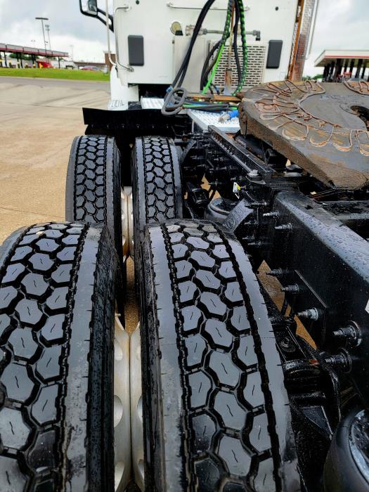 2020 Peterbilt 567-14
