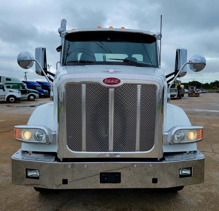 2020 Peterbilt 567-13