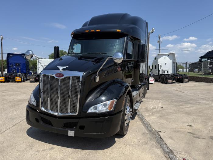 2022 Peterbilt 579-21