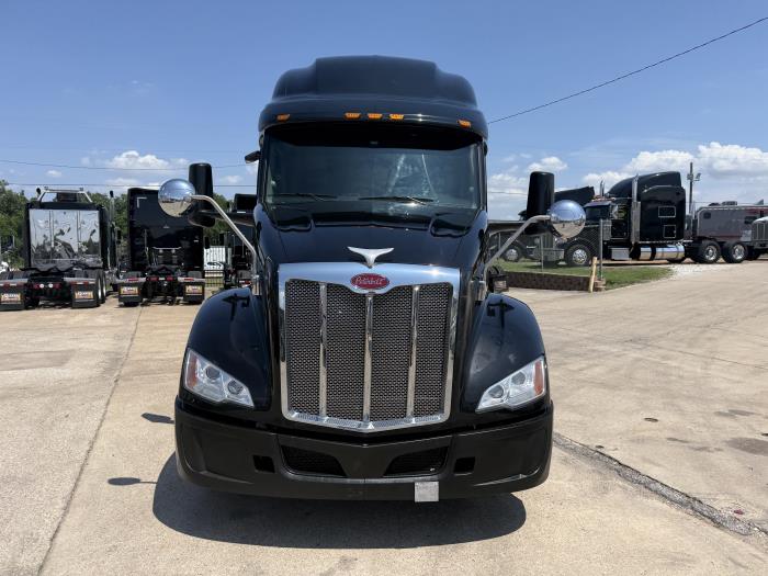 2022 Peterbilt 579-23