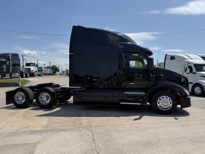 2022 Peterbilt 579-29
