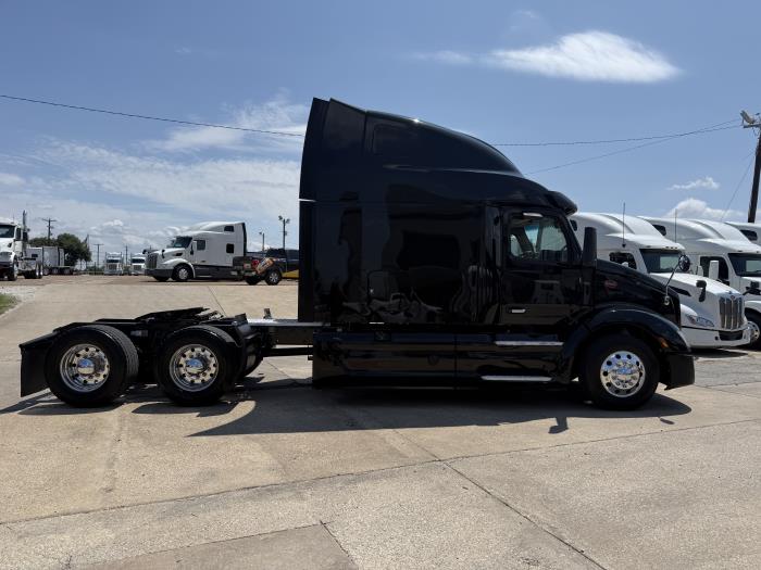 2022 Peterbilt 579-30
