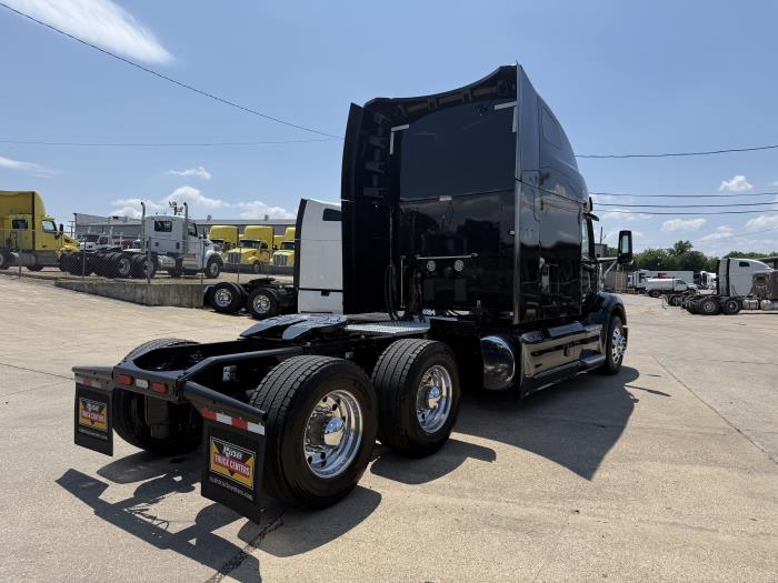 2022 Peterbilt 579-35