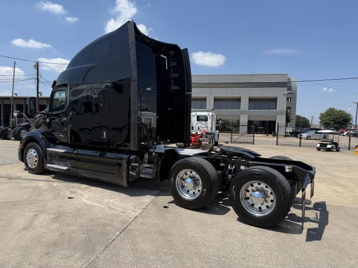 2022 Peterbilt 579-2