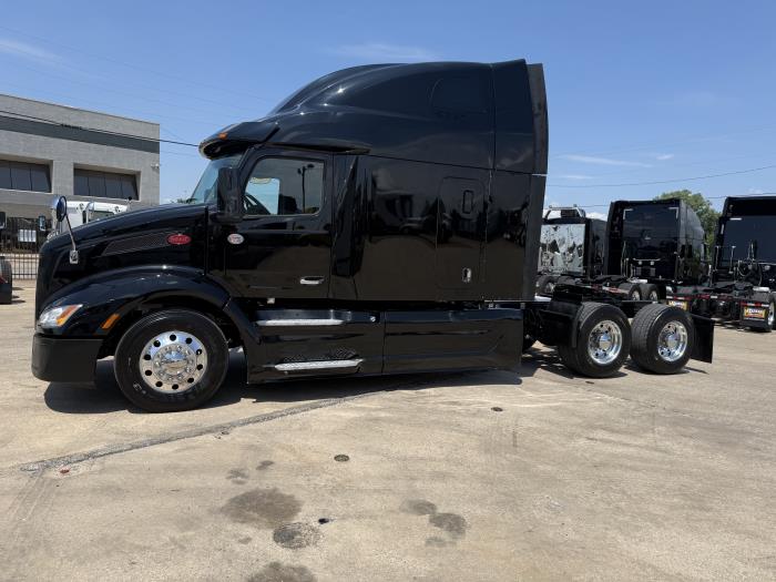 2022 Peterbilt 579-42