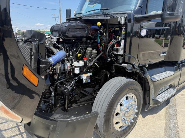2022 Peterbilt 579-43