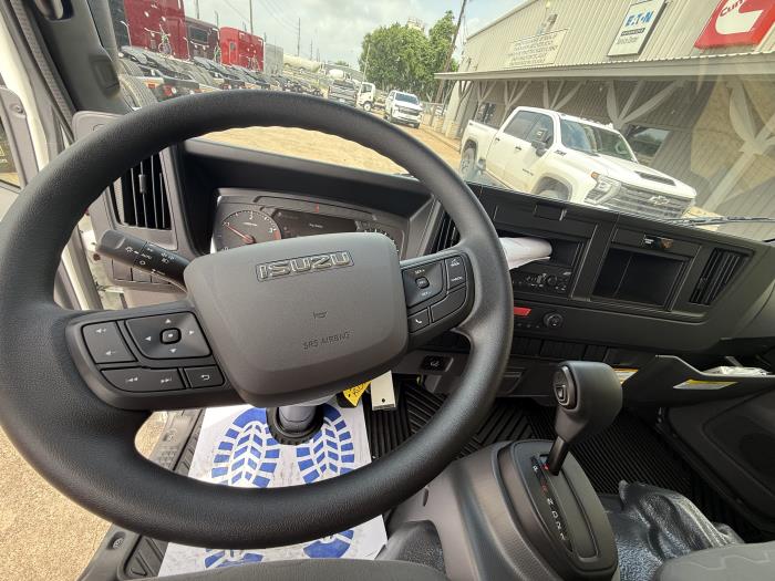 2026 Isuzu NPR-XD-8