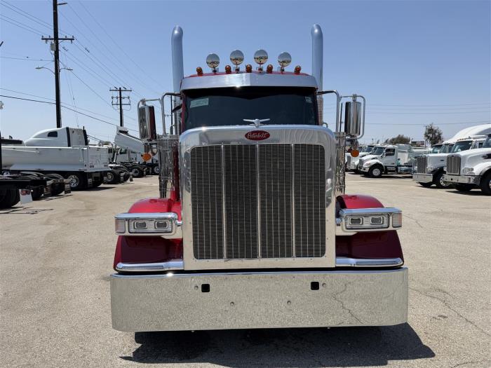 2027 Peterbilt 589-2
