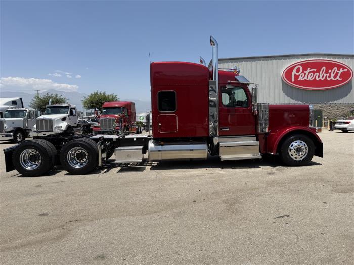 2027 Peterbilt 589-4