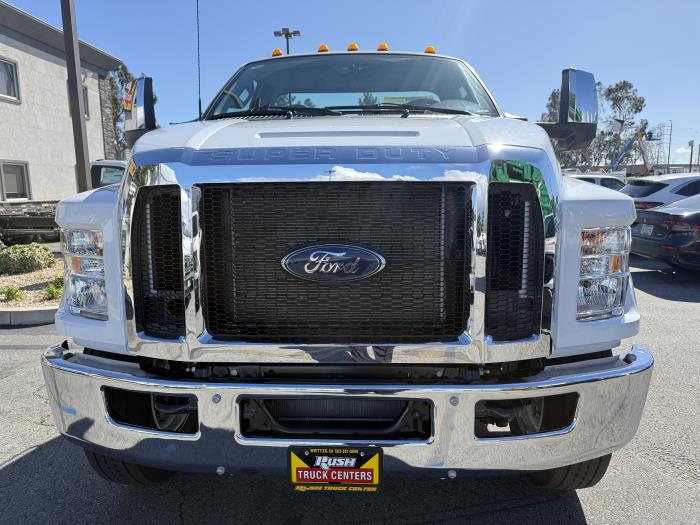 2027 Ford F-650-4