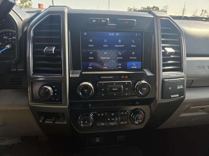 2021 Ford F-550-8