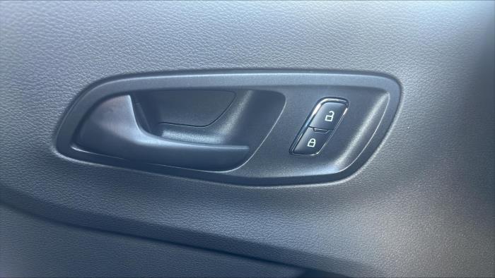 2026 Ford Transit 350 HD-18