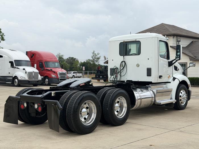 2021 Peterbilt 579-5