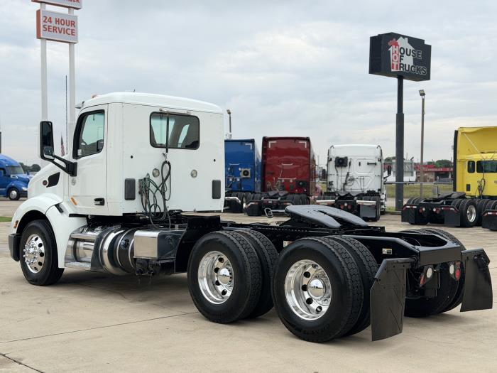 2021 Peterbilt 579-7