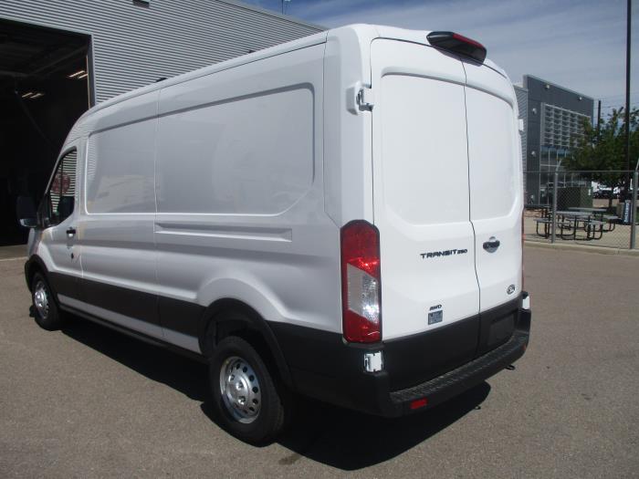 2026 Ford Transit-250-3