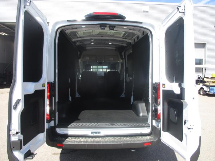 2026 Ford Transit-250-5
