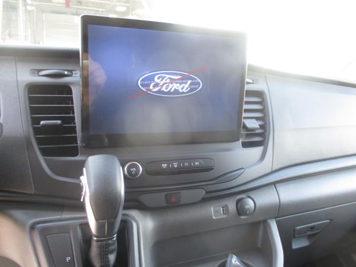 2026 Ford Transit-250-13