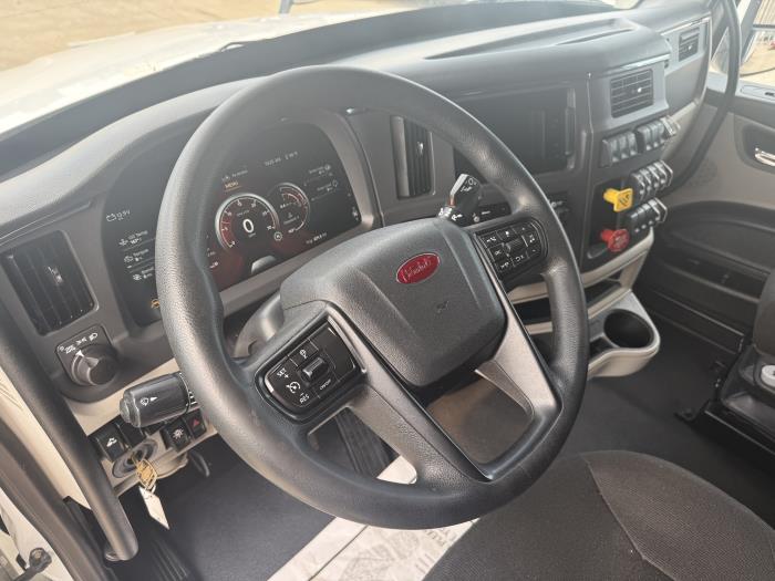 2022 Peterbilt 579-20