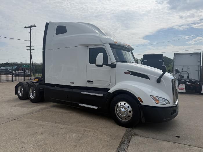 2022 Peterbilt 579-29