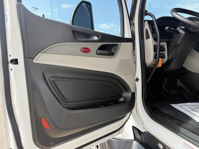 2022 Peterbilt 579-20