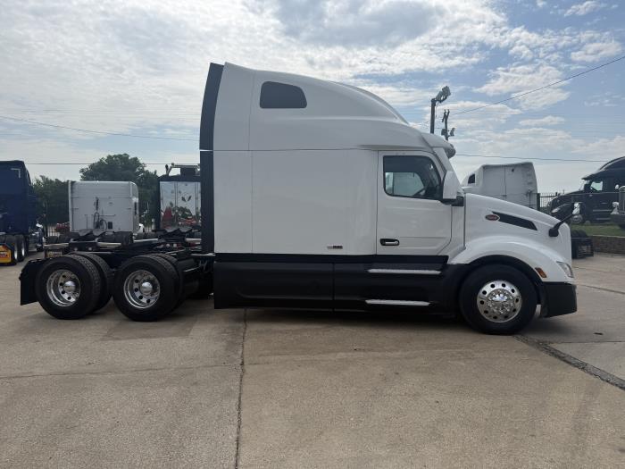 2022 Peterbilt 579-31