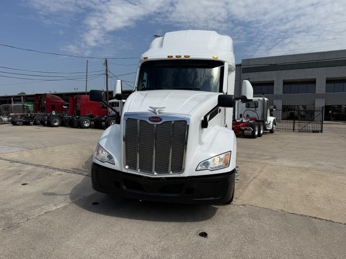 2022 Peterbilt 579-23