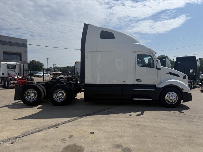 2022 Peterbilt 579-31