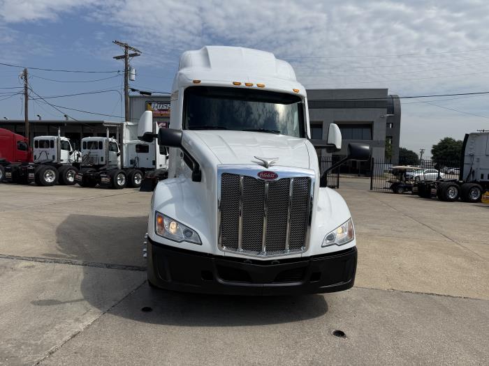 2022 Peterbilt 579-24