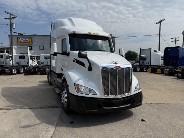 2022 Peterbilt 579-25