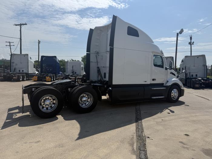 2022 Peterbilt 579-34