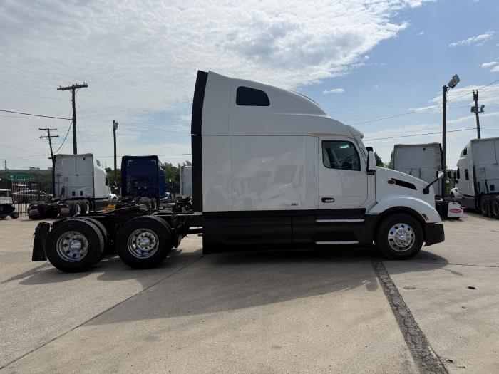 2022 Peterbilt 579-29