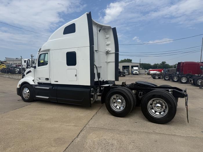 2022 Peterbilt 579-42