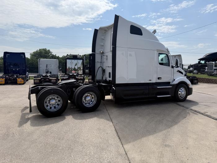 2022 Peterbilt 579-31
