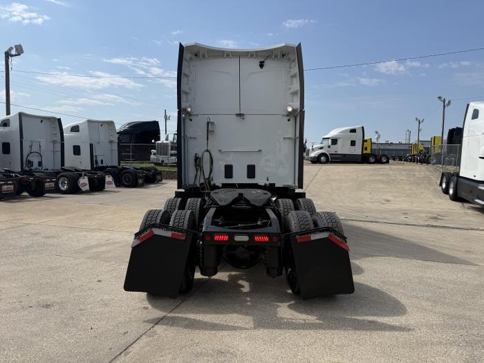 2022 Peterbilt 579-36
