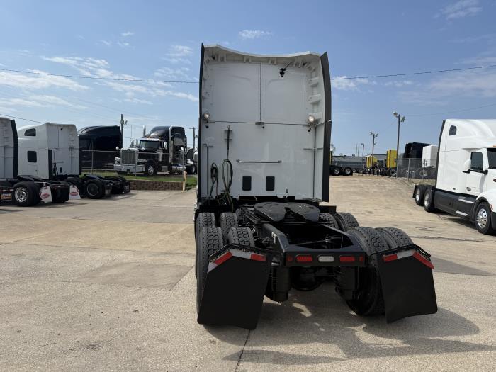 2022 Peterbilt 579-37