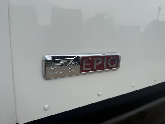 2022 Peterbilt 579-48