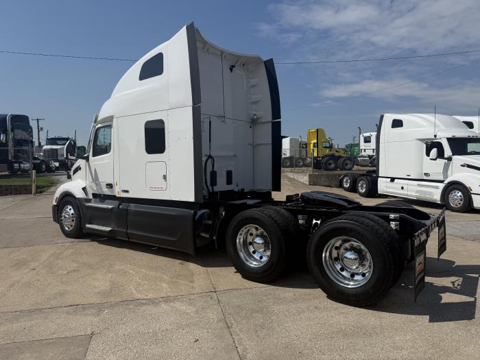 2022 Peterbilt 579-43
