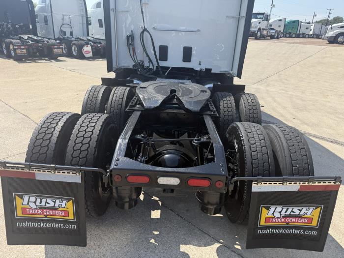 2022 Peterbilt 579-49