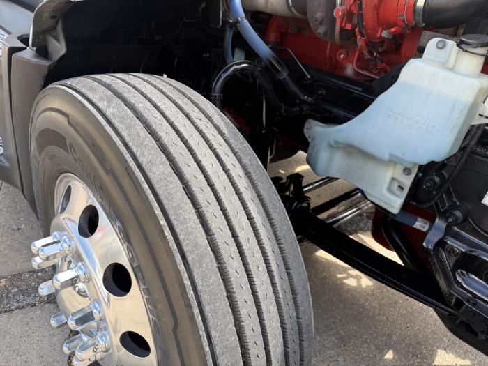 2022 Peterbilt 579-48
