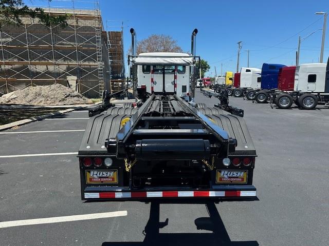 2027 Peterbilt 567-4