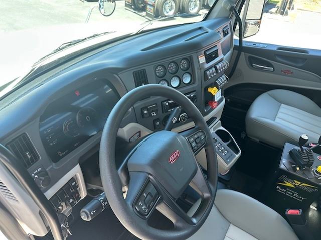 2027 Peterbilt 567-12