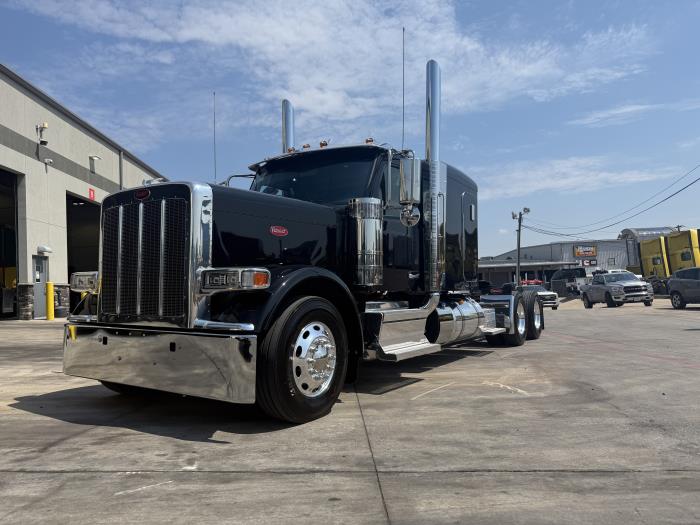 2027 Peterbilt 589-1