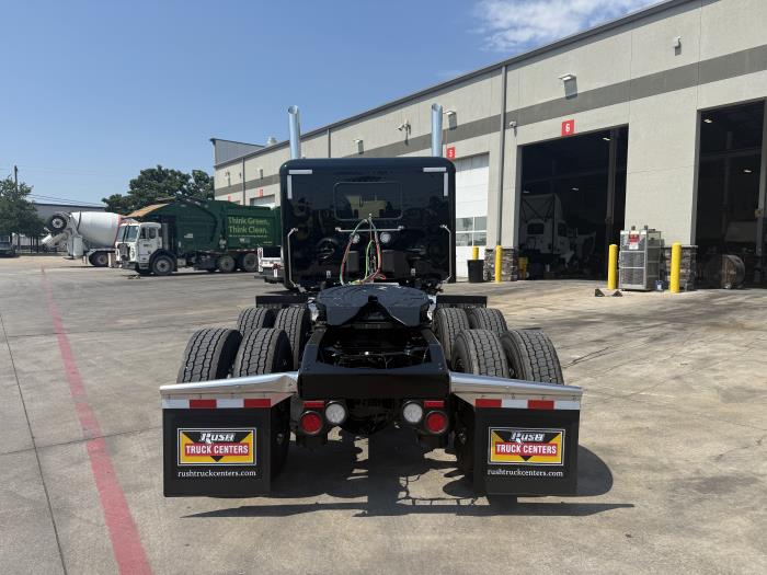 2027 Peterbilt 589-6